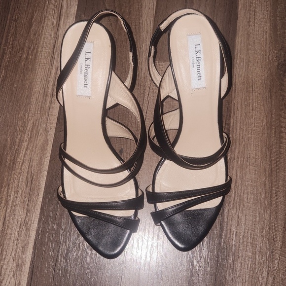 LK Bennett Shoes - LK Bennett Addie Black Single Sole Mid Heel Sandal Size 38